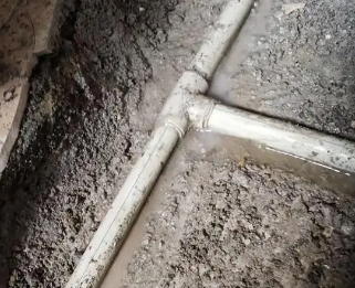 巴马漏水维修电话